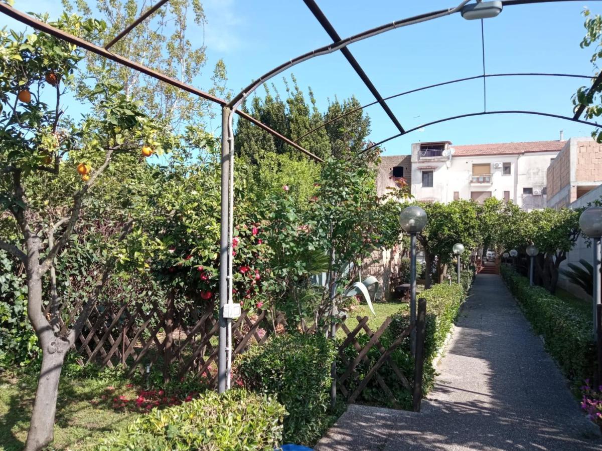 Residenza Caserta Sud - Appartamento Con Giardino Exterior photo